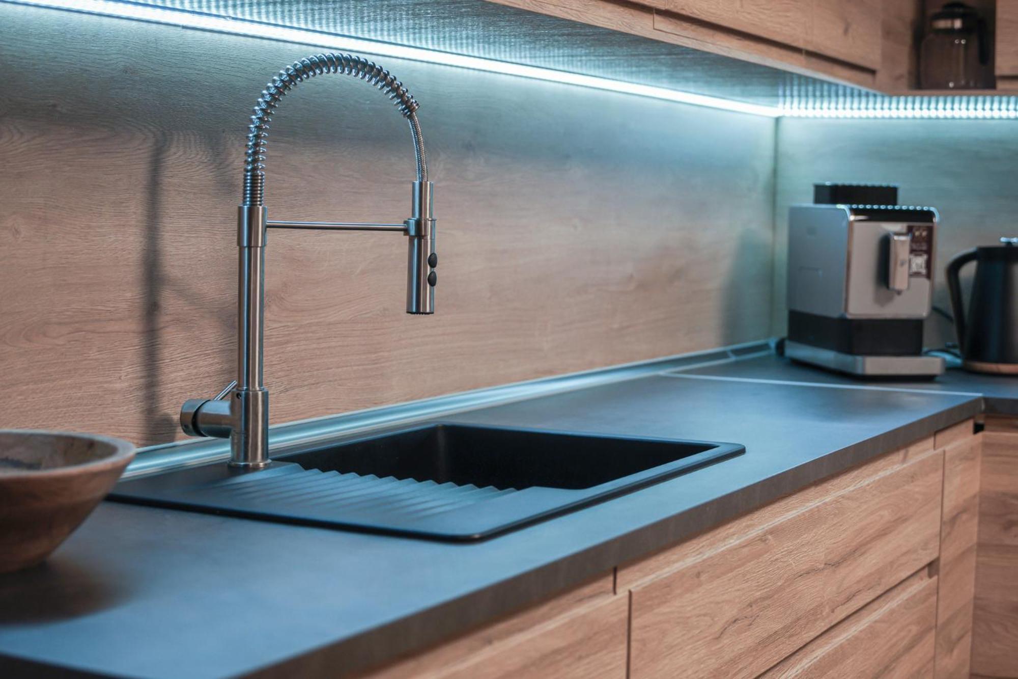 Apartman Poprad Velka Exteriör bild